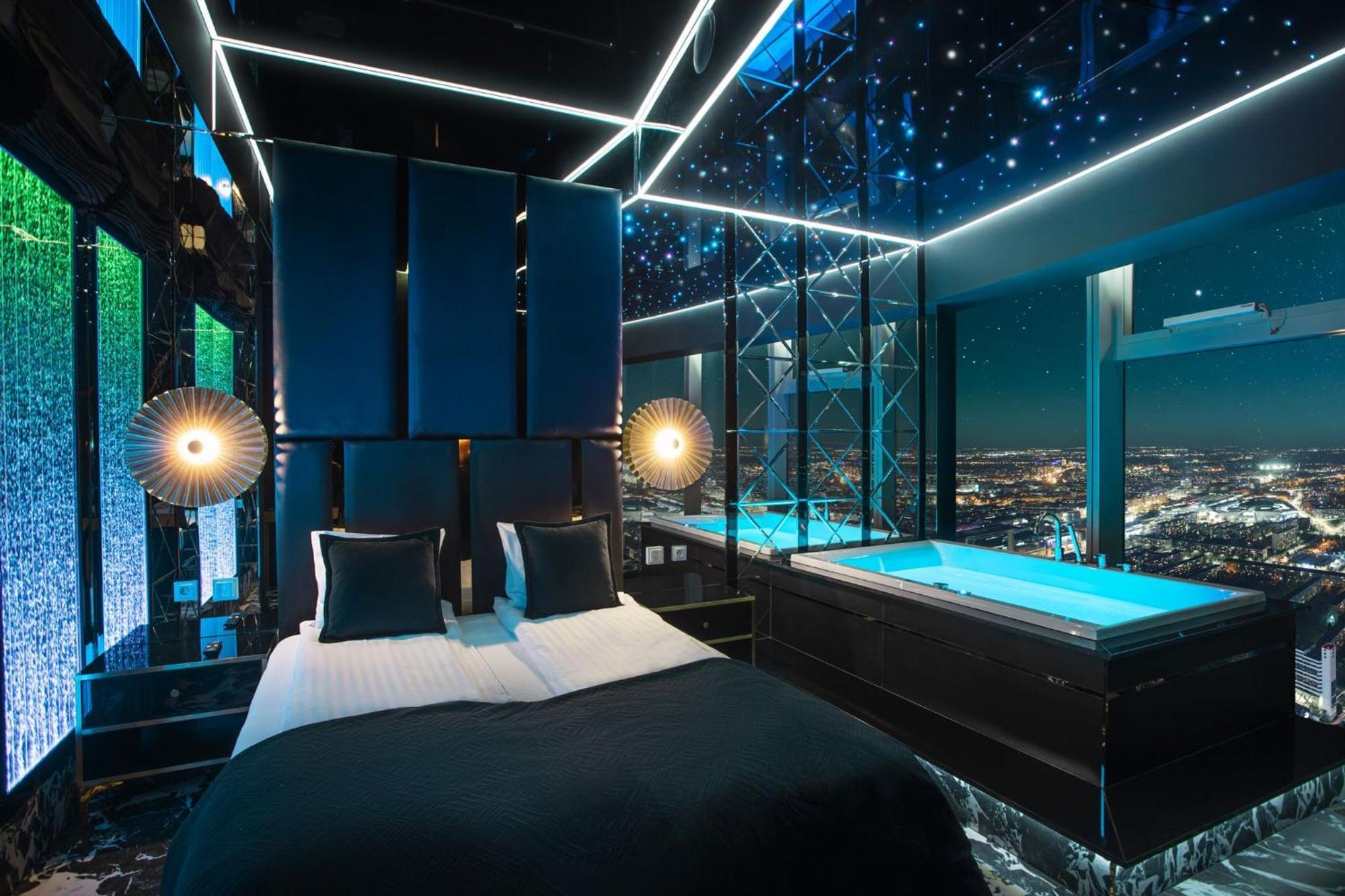 Apartamenty Sky Tower Z Jakuzzi Przy Oknie Wroclaw Bagian luar foto