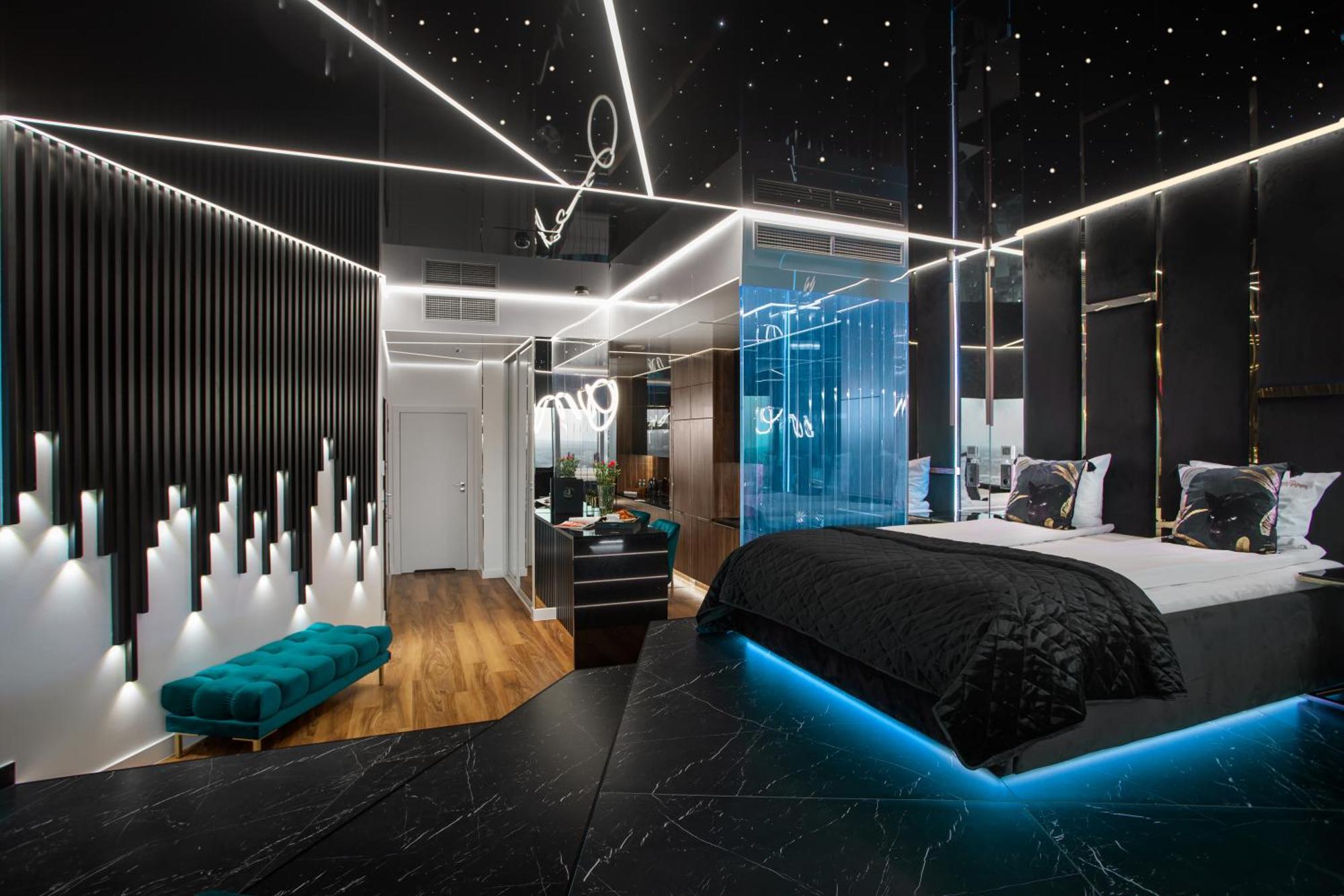 Apartamenty Sky Tower Z Jakuzzi Przy Oknie Wroclaw Bagian luar foto